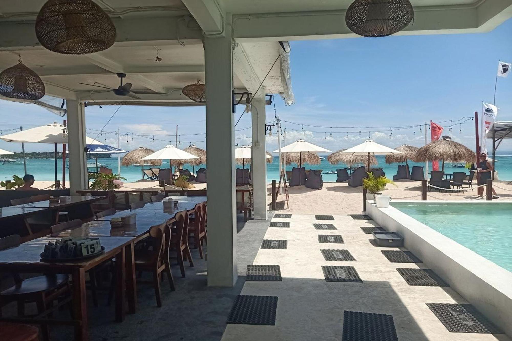 Guest house The Huts Lembongan 2*