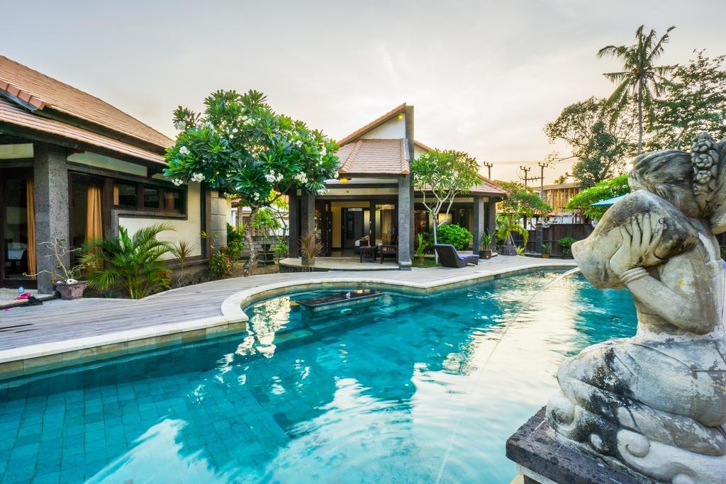 Baruna Frangipani Guest house 3*