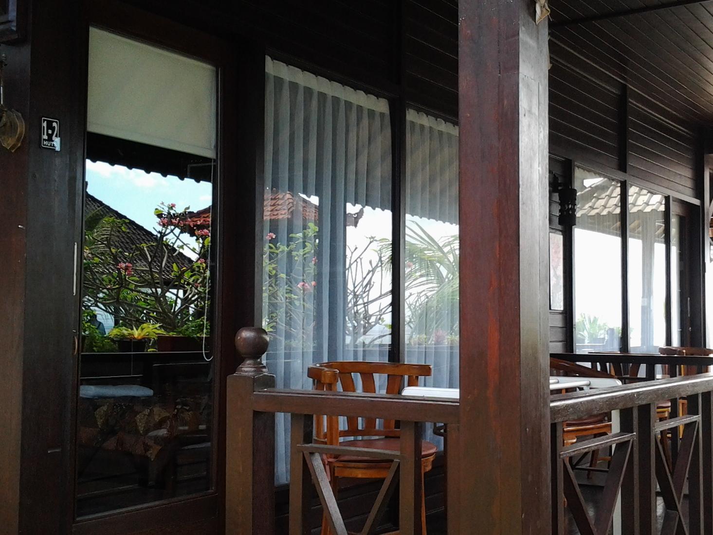 Guest house The Huts Lembongan 2*