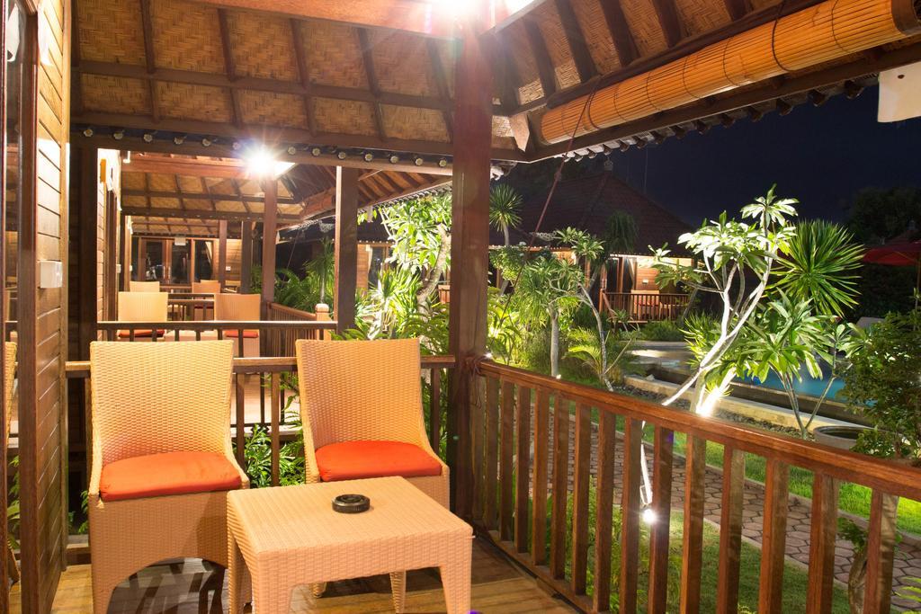 Garden & 3*