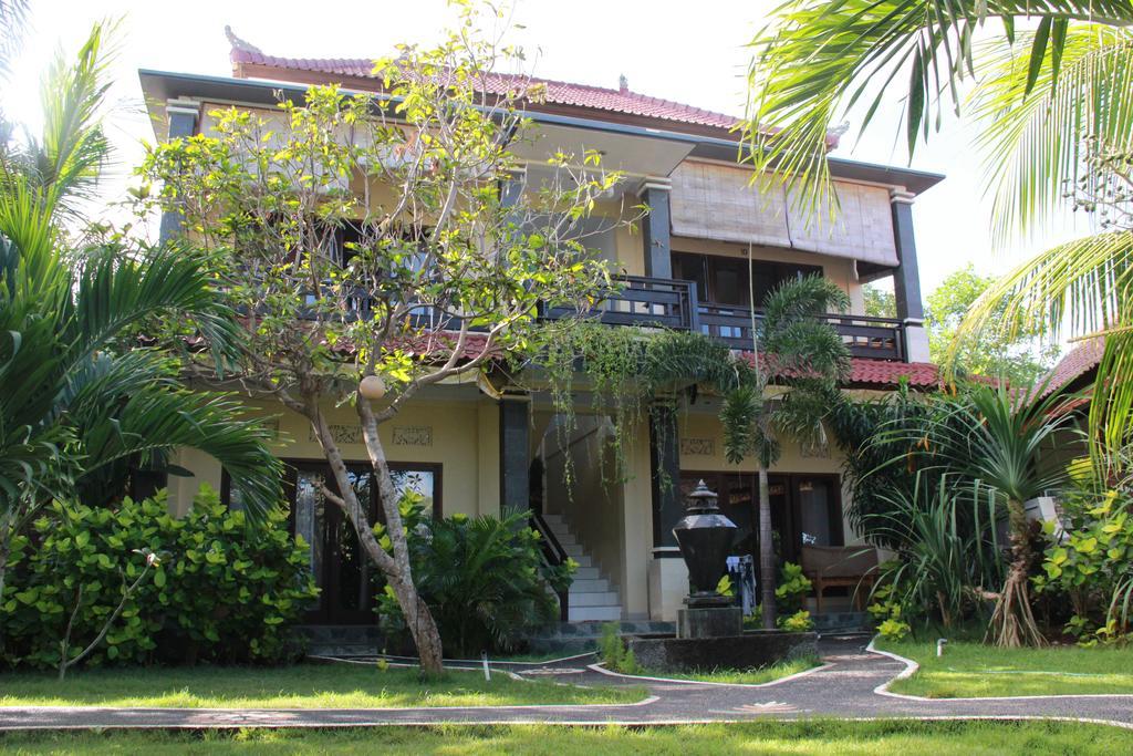 Taos House Nusa