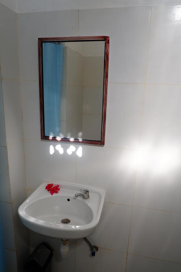 Tempat Tidur & Sarapan Rajuna Homestay *