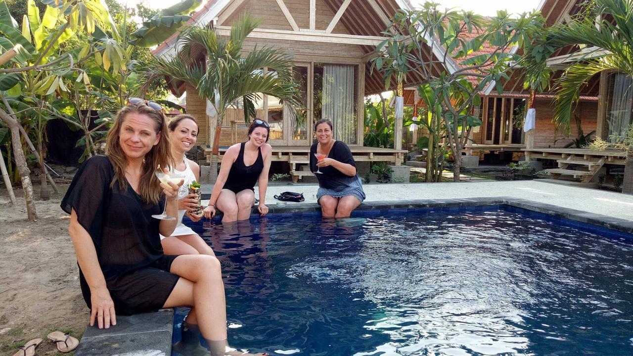 Tiki Bar And Nusa Lembongan (Bali)