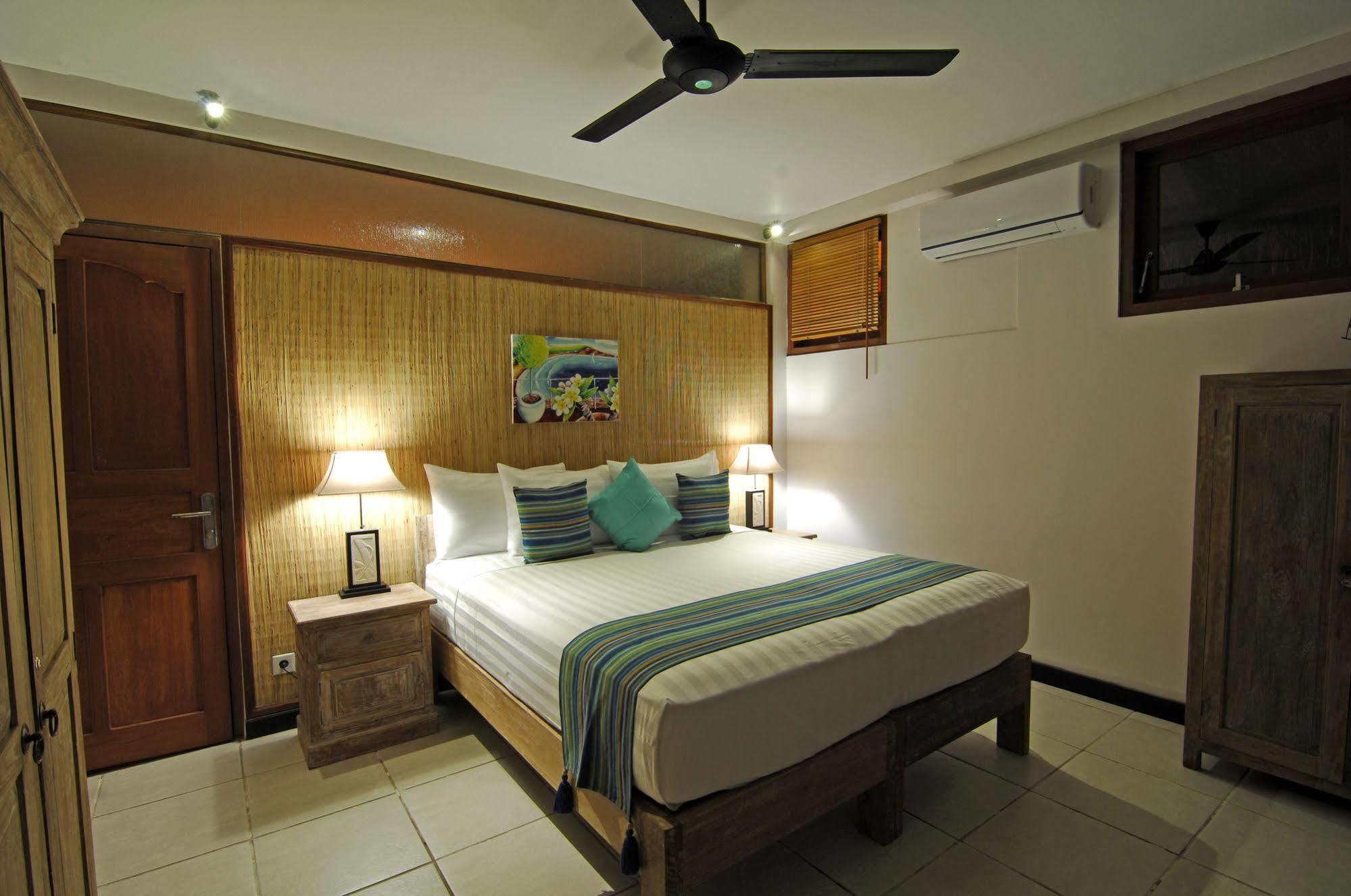 Lembongan Sanctuary Villas *