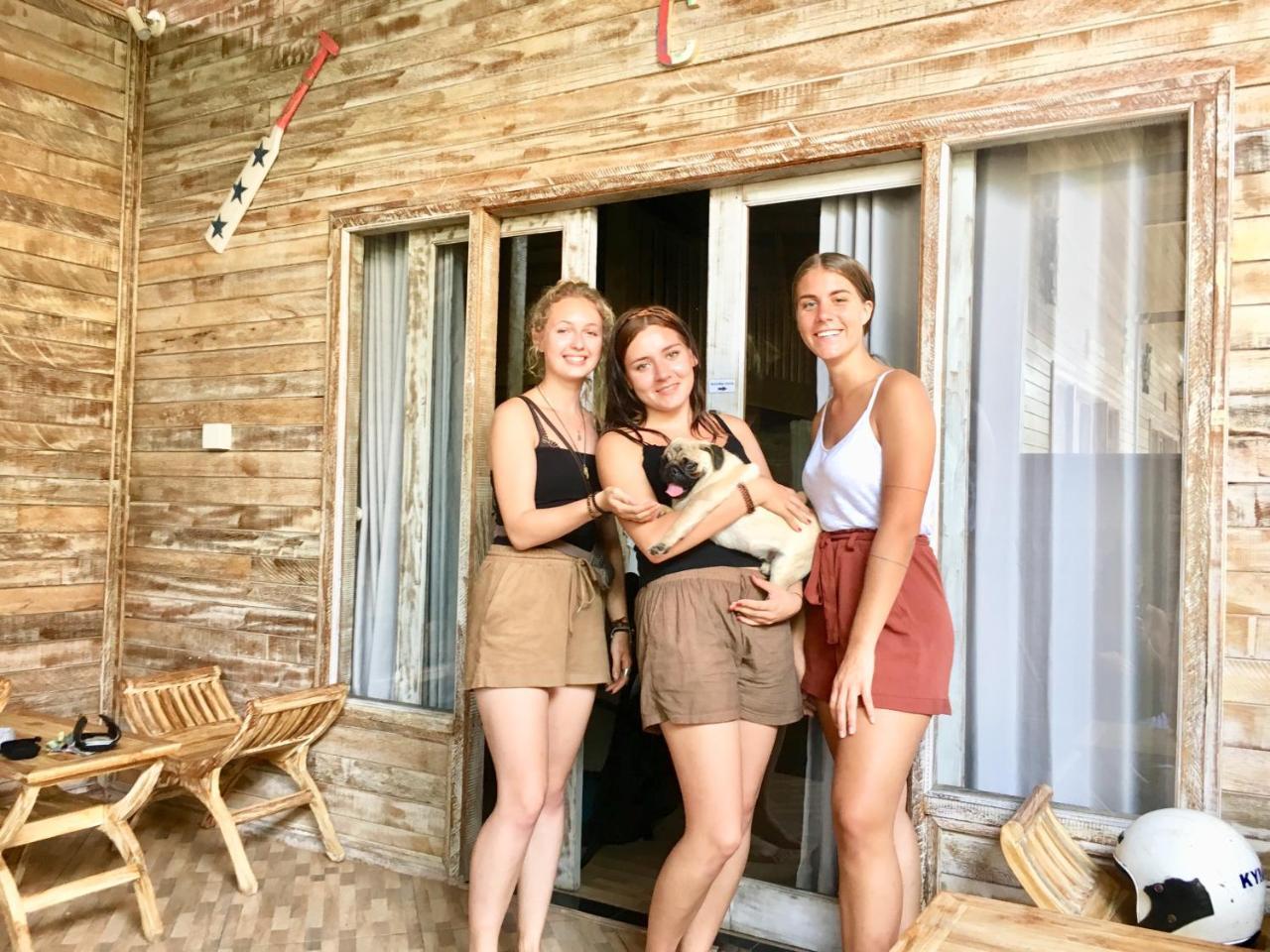 Pange Lembongan Hostel *