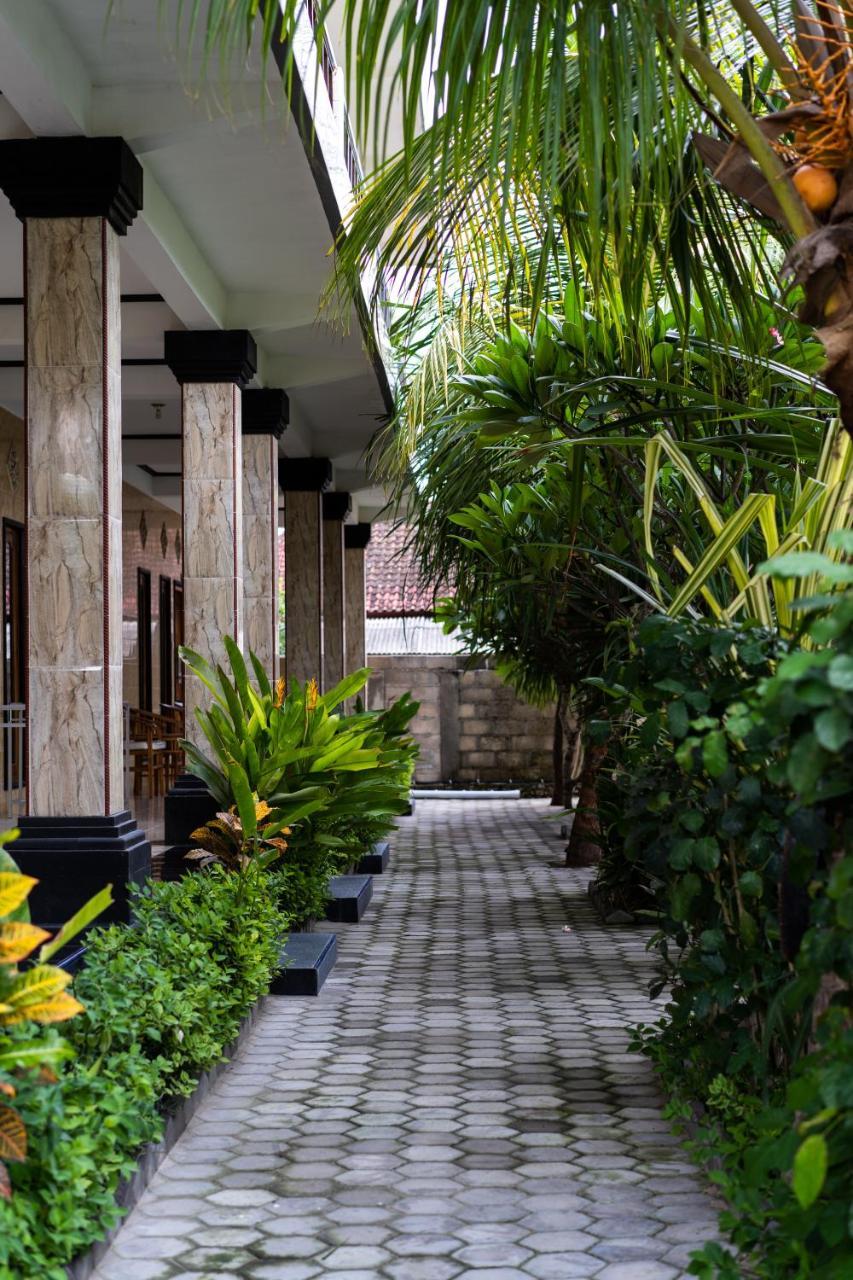 Guest house Megacahya 2*