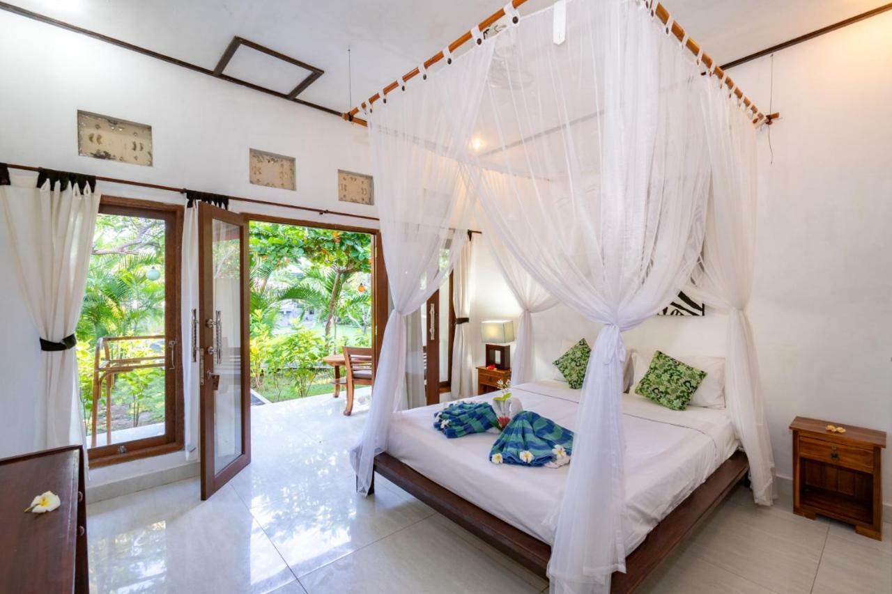 Taos House Nusa 3*