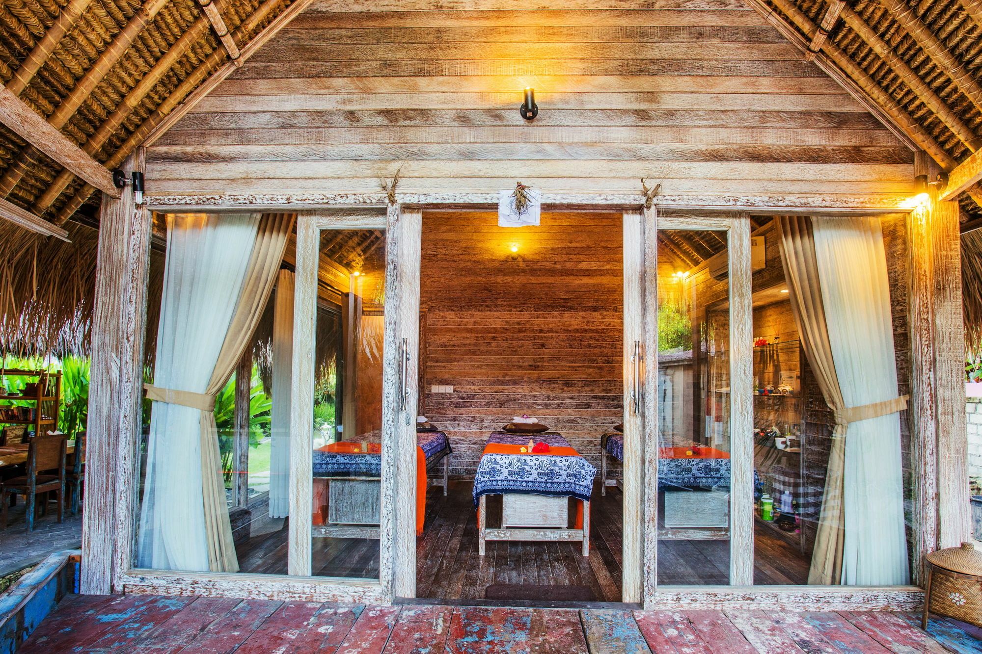 Ts Hut Nusa Lembongan (Bali)
