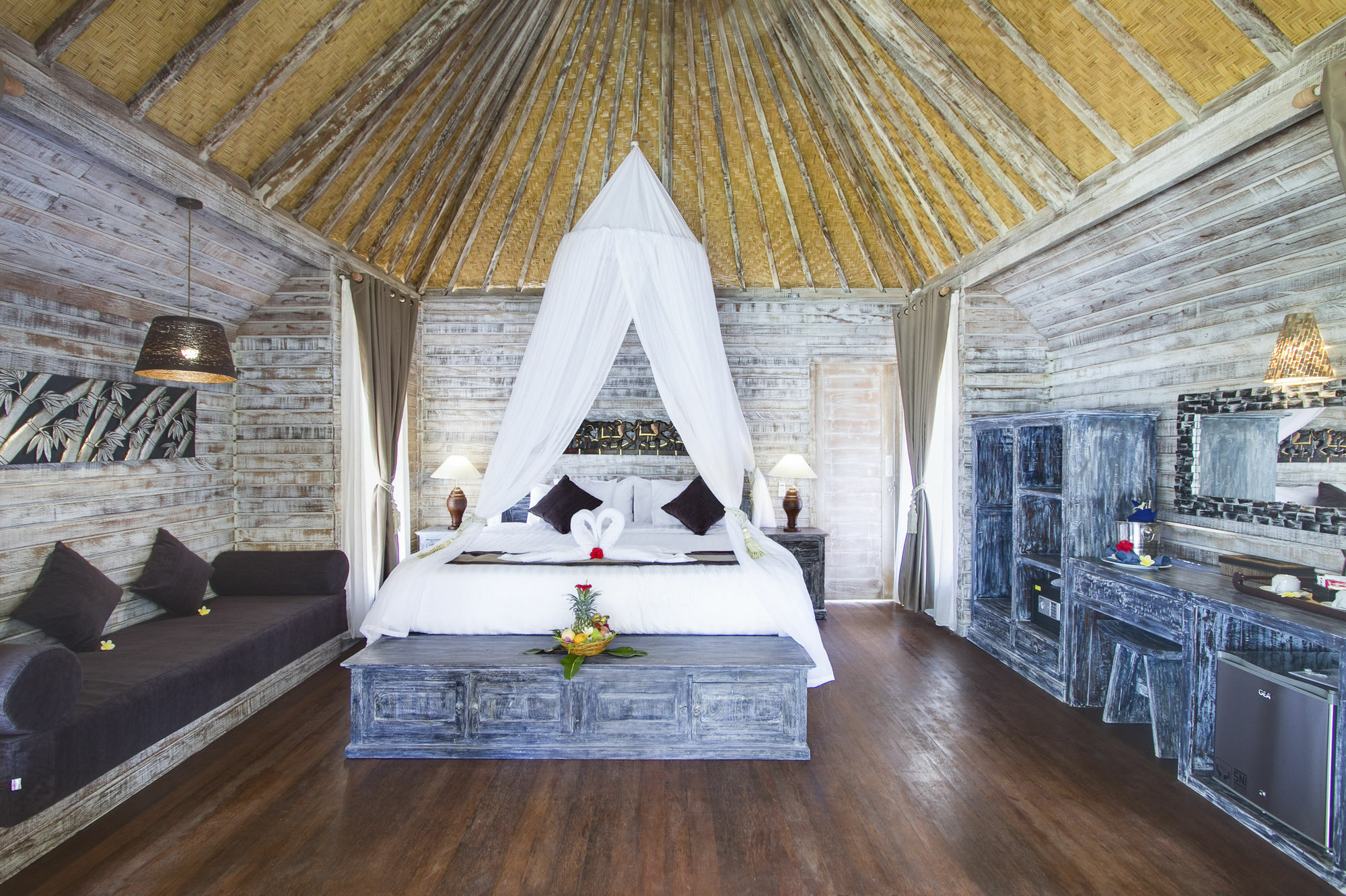 The Palm Grove Hotel