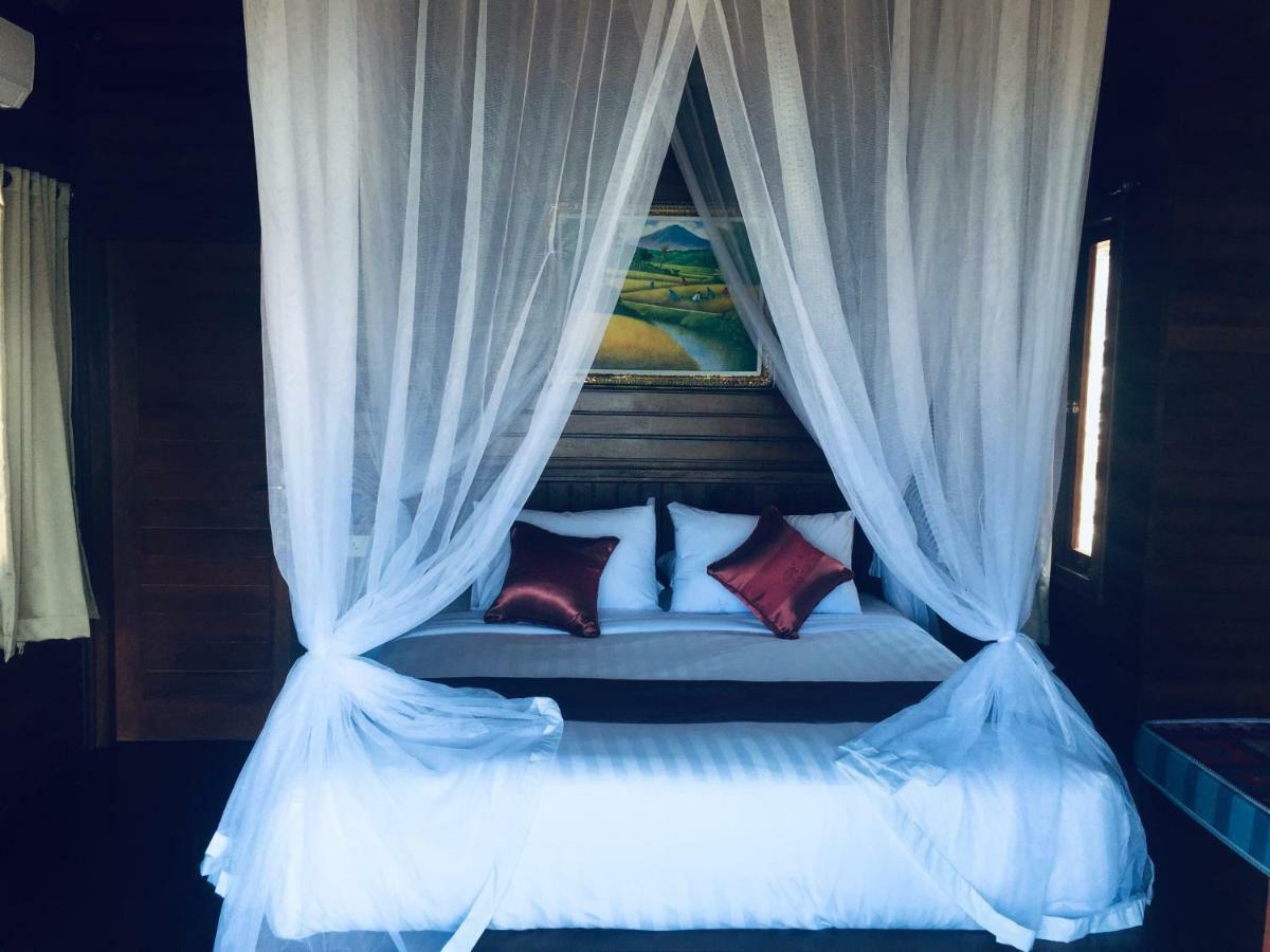Sunday Huts Guest house