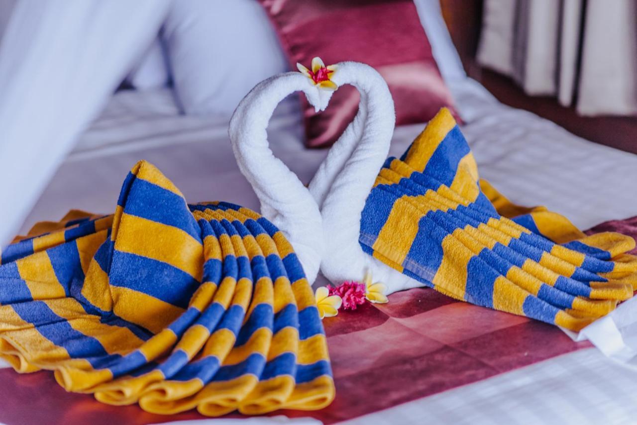 Sunday Huts Guest house 3*