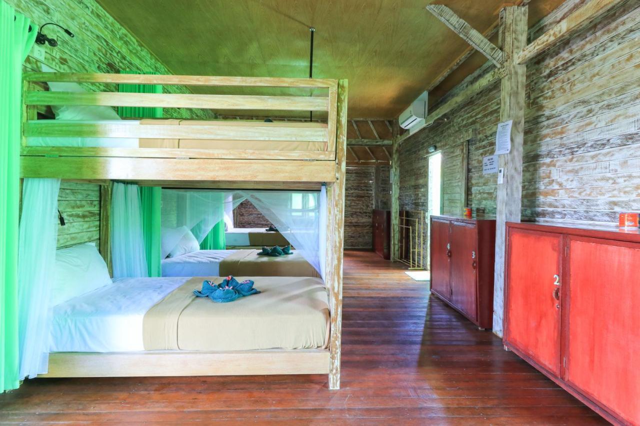 Hostel The Green Groves