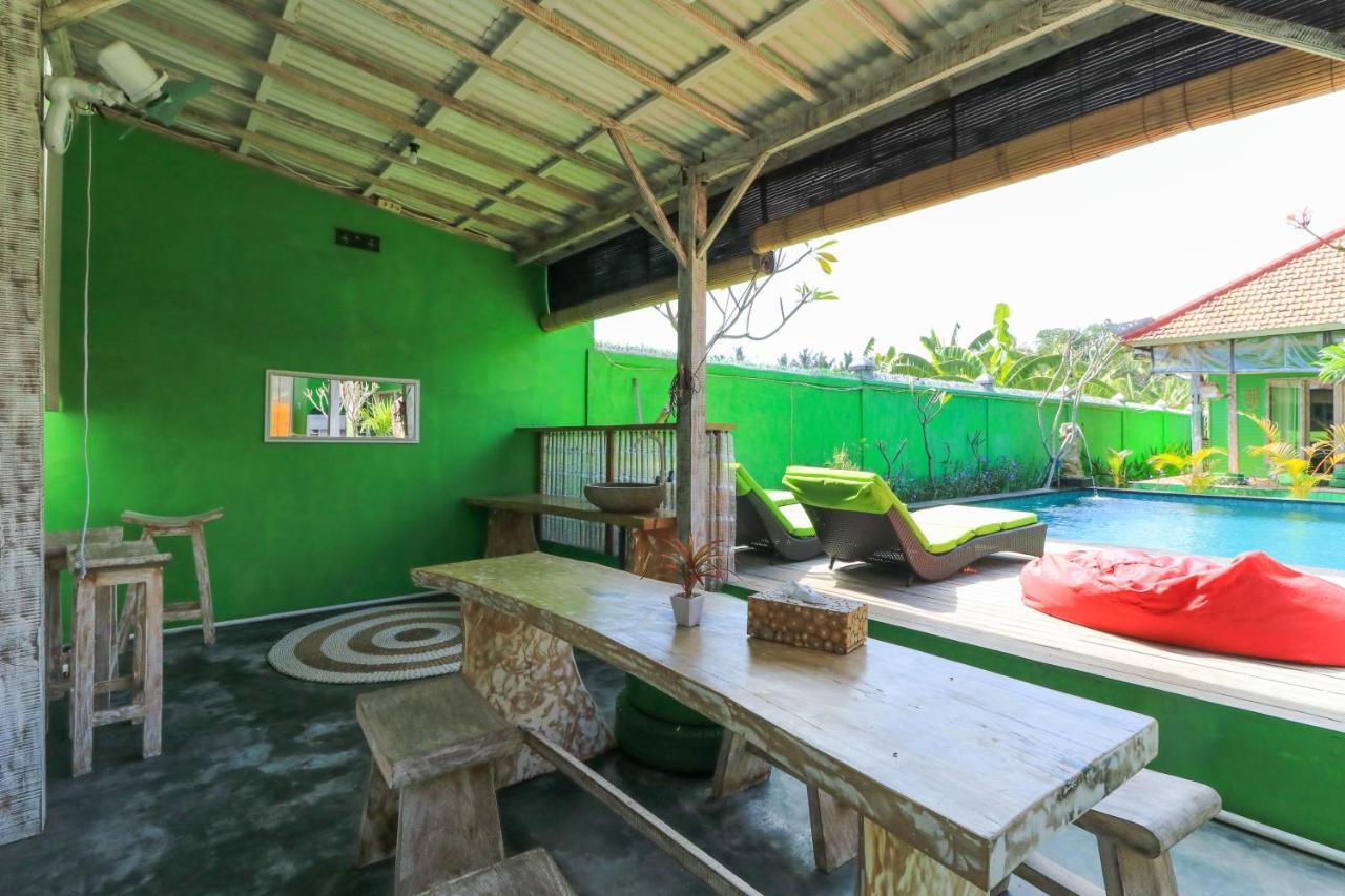 Hostel The Green Groves *