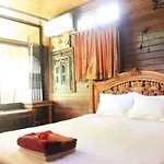 Ketut Bungalow Lembongan