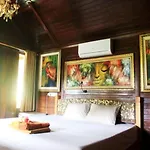 Ketut Bungalow Lembongan