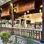 Island Cabanas Formerly Taman Sari Villa