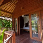 Taman Tirta Villa
