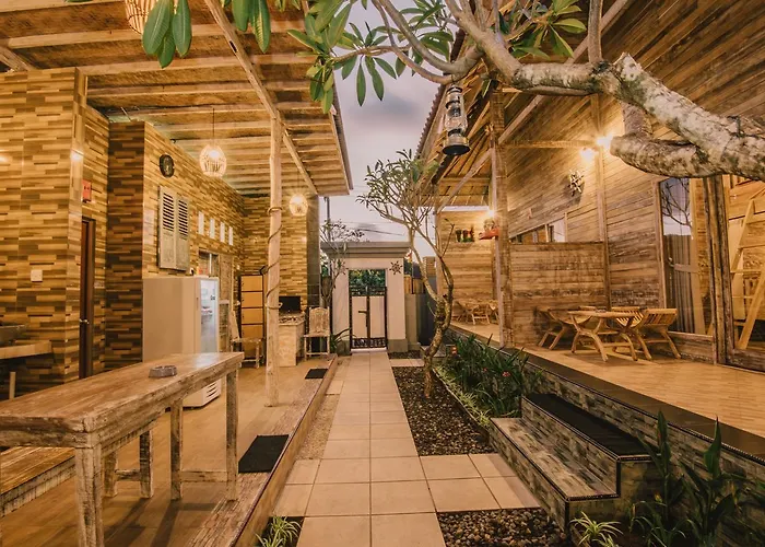 Pange Hostel Lembongan