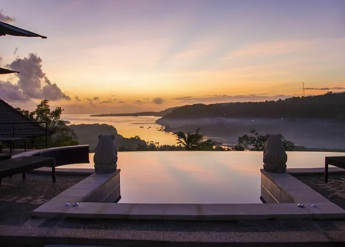 Sunrise Ocean Hut\'S Lembongan