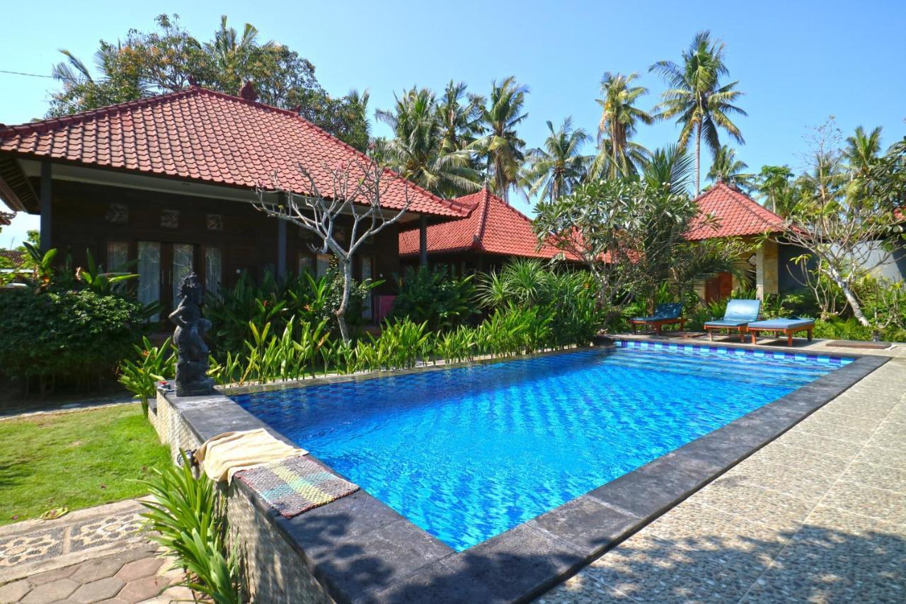 Nyoman And Grill Guest house Nusa Lembongan (Bali)