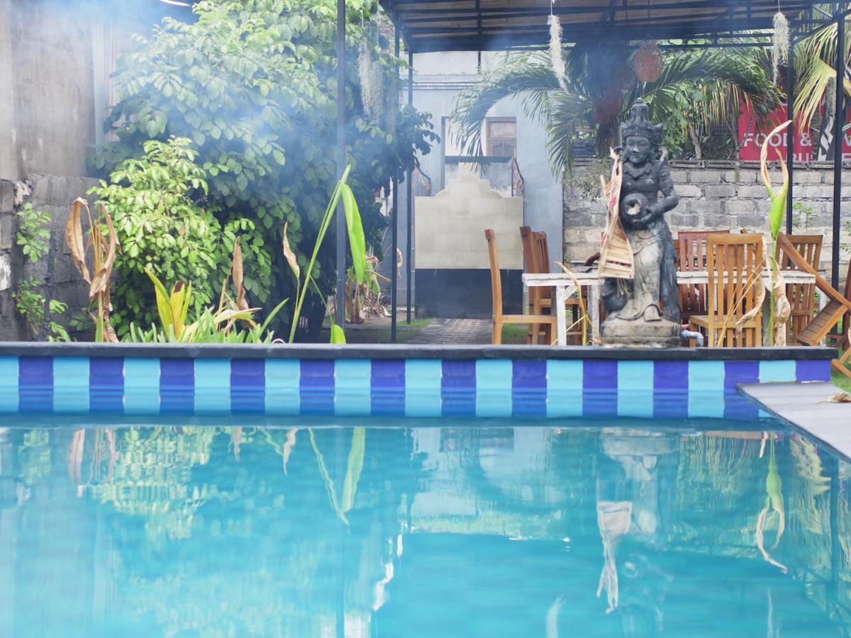 Guest house Nyoman And Grill 2*