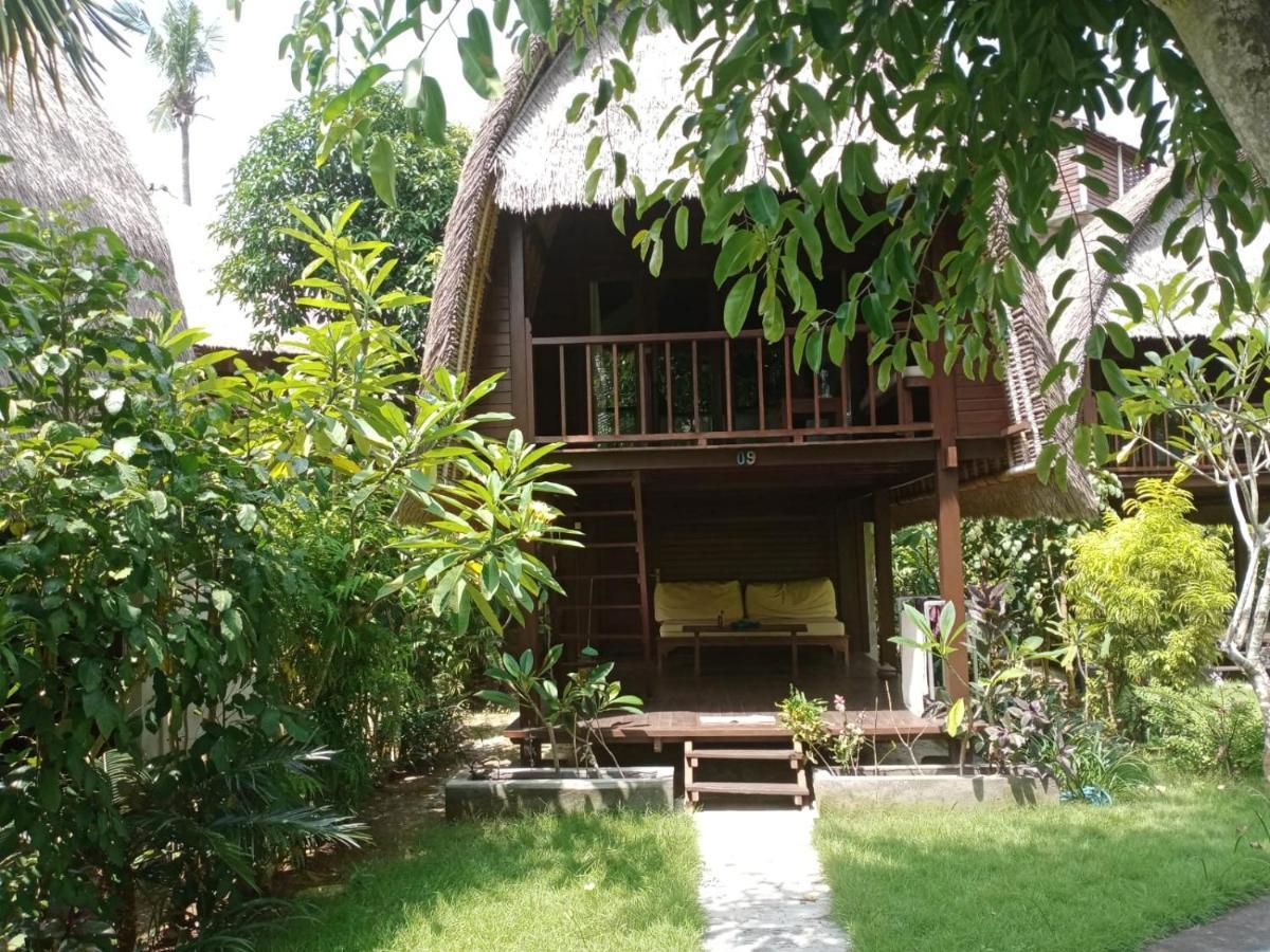 Sukanusa Luxury Huts Holiday park 3*