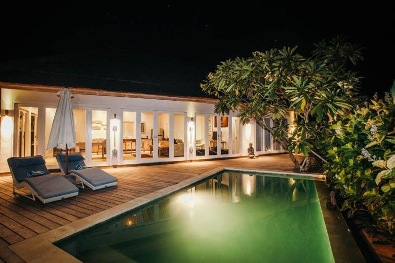 Villa Escape *