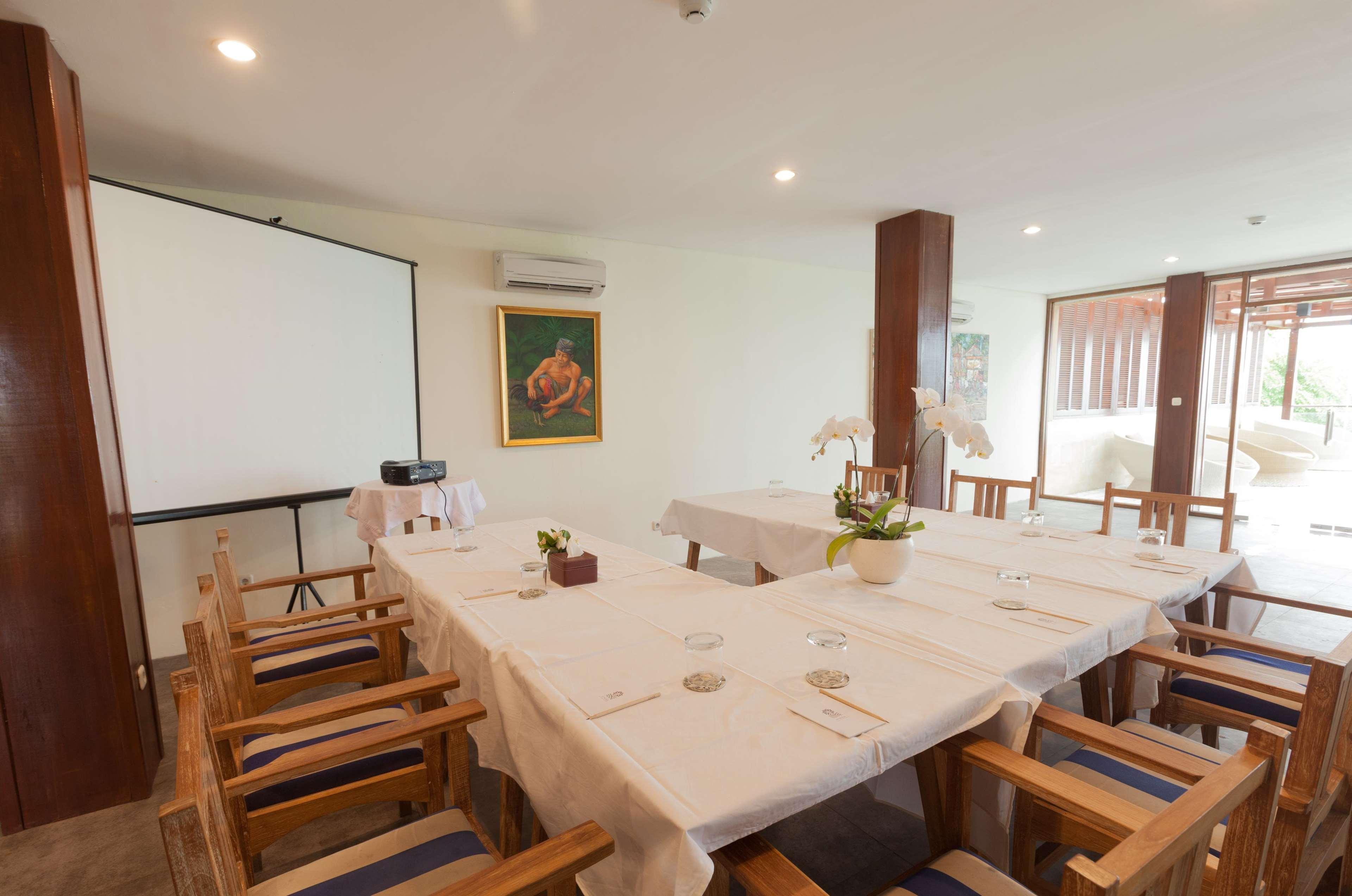 D'nusa Club And 4*