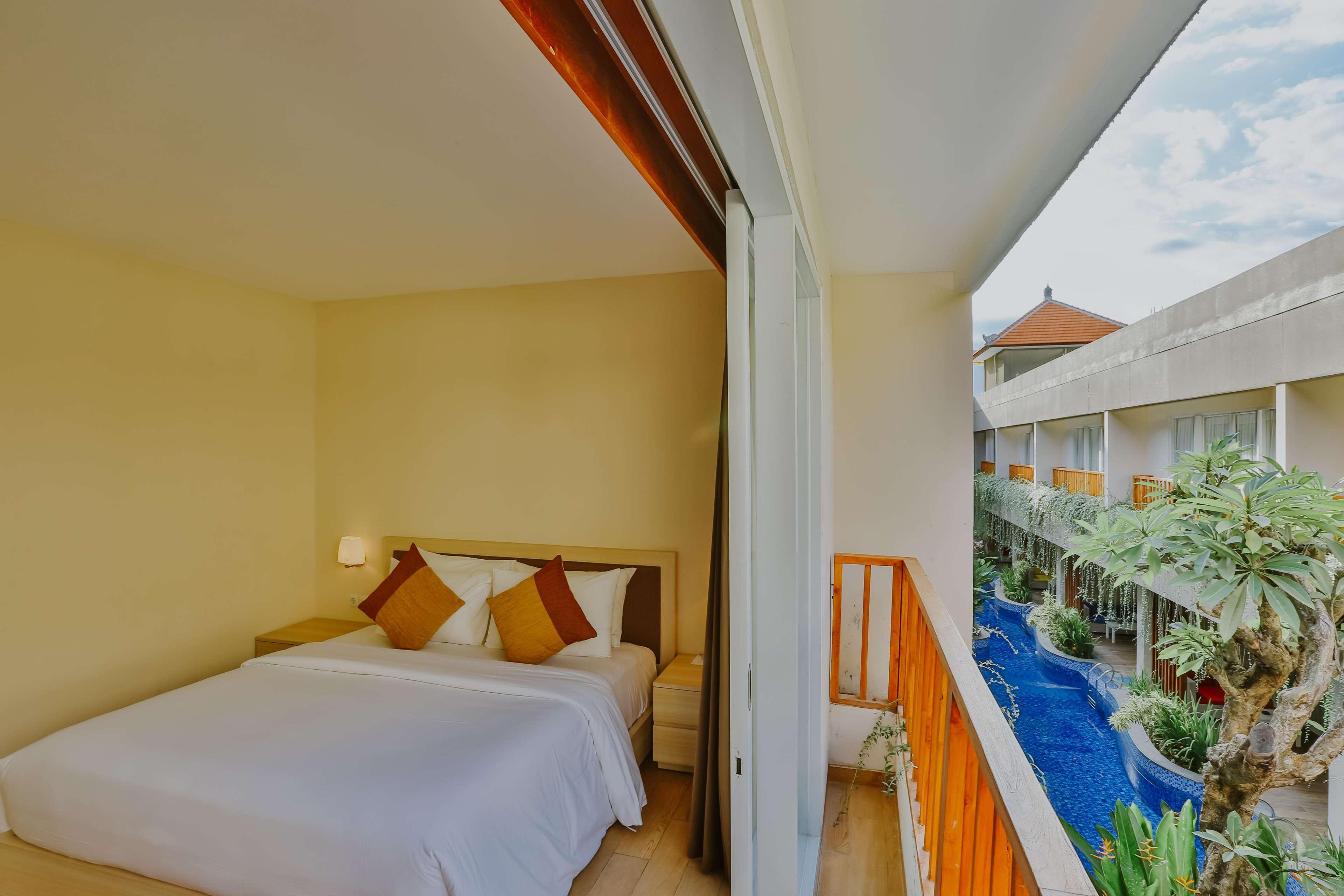 D'nusa Club And Hotel