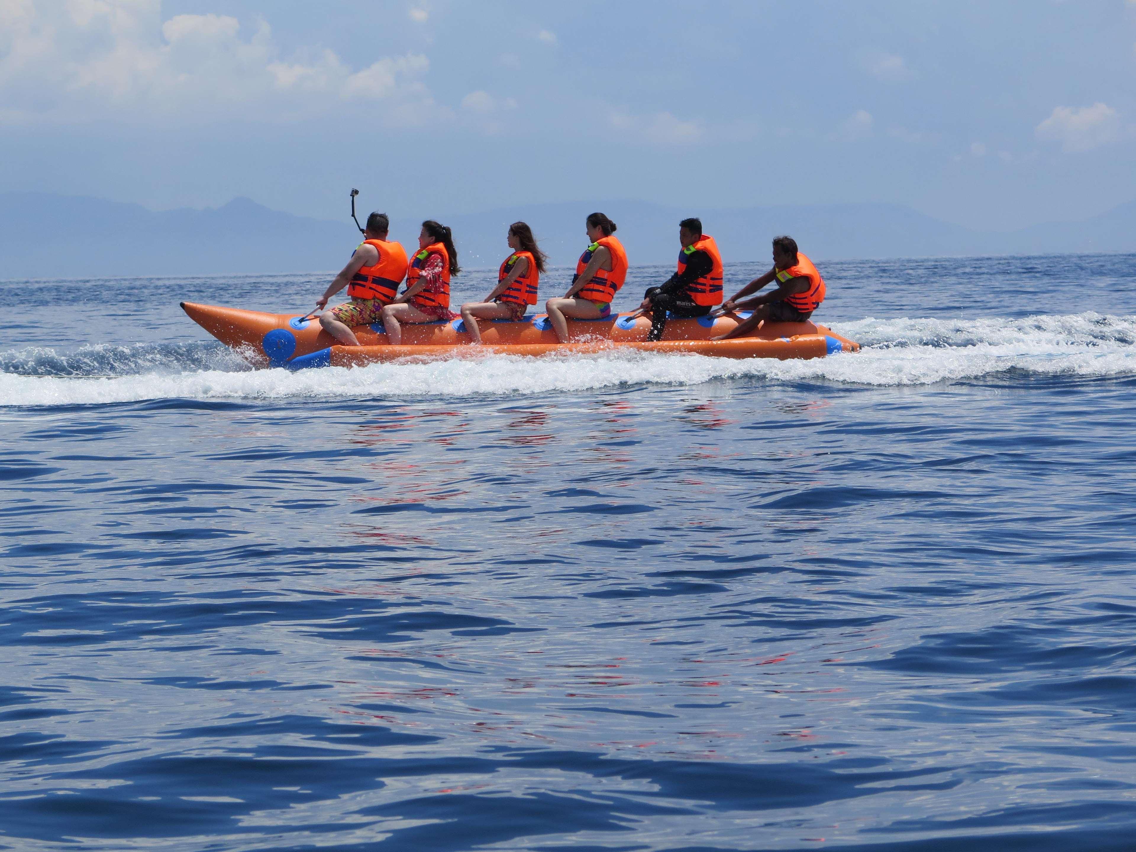 Hotel D'nusa Club And