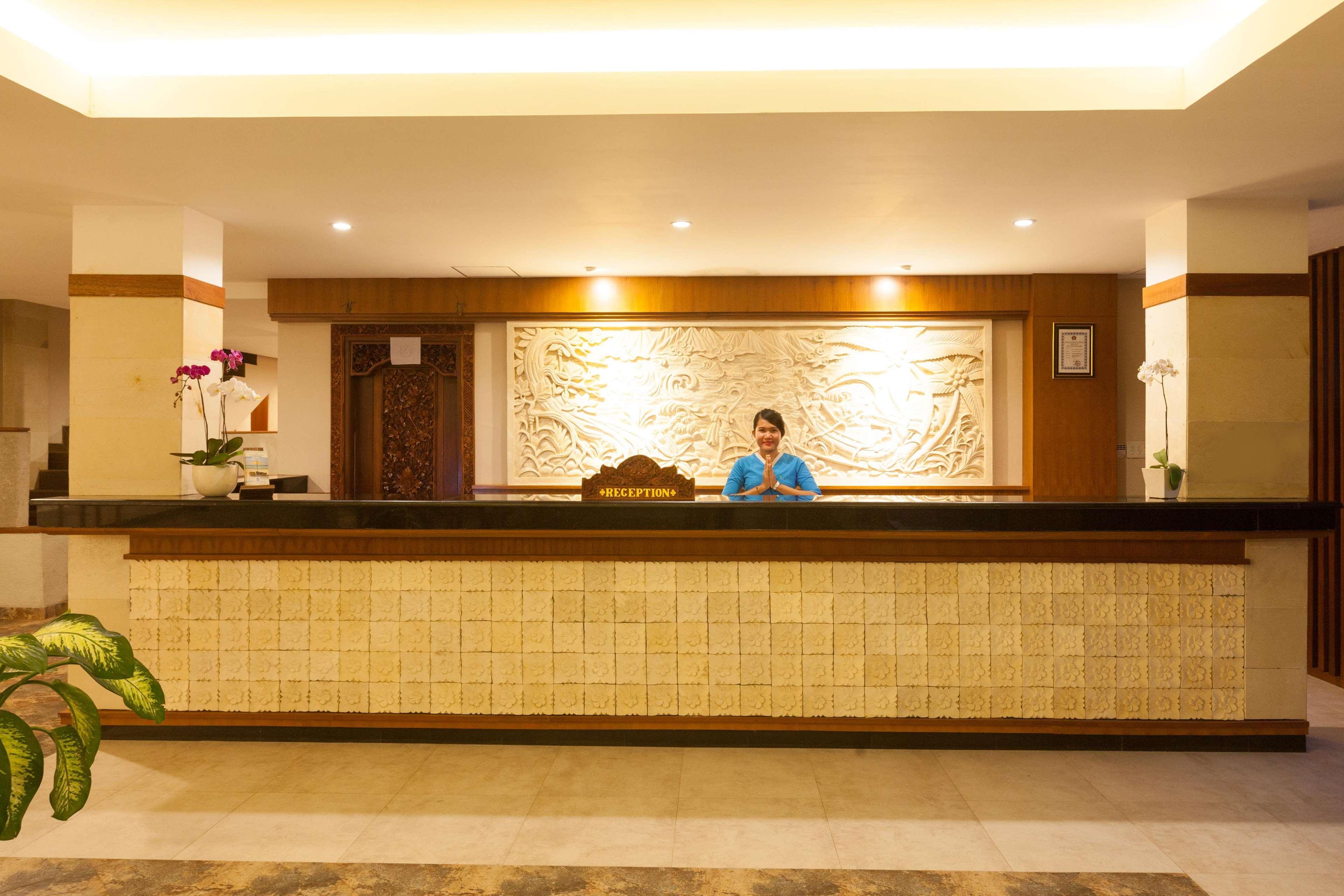 Hotel D'nusa Club And