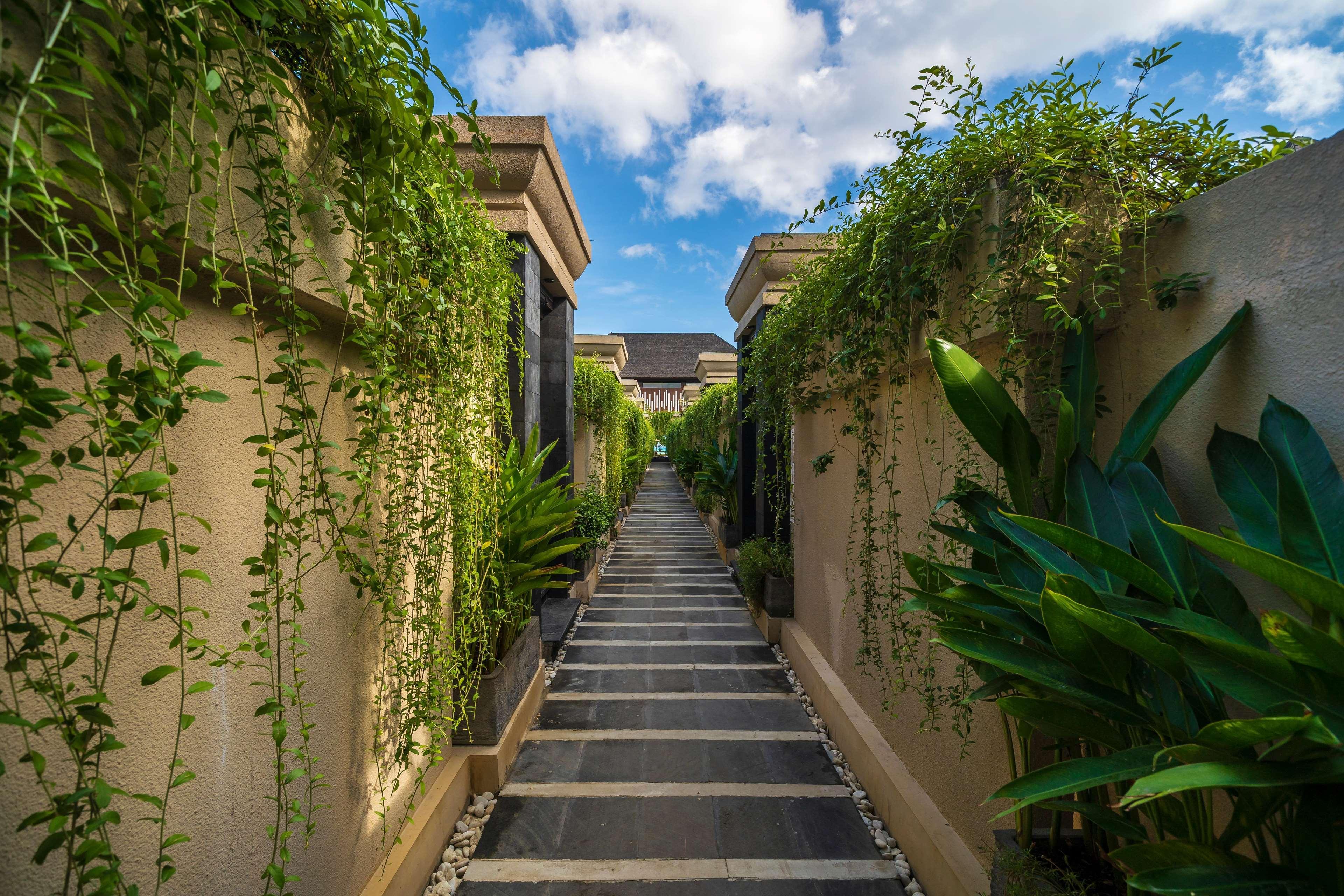 Hotel D'nusa Club And 4*