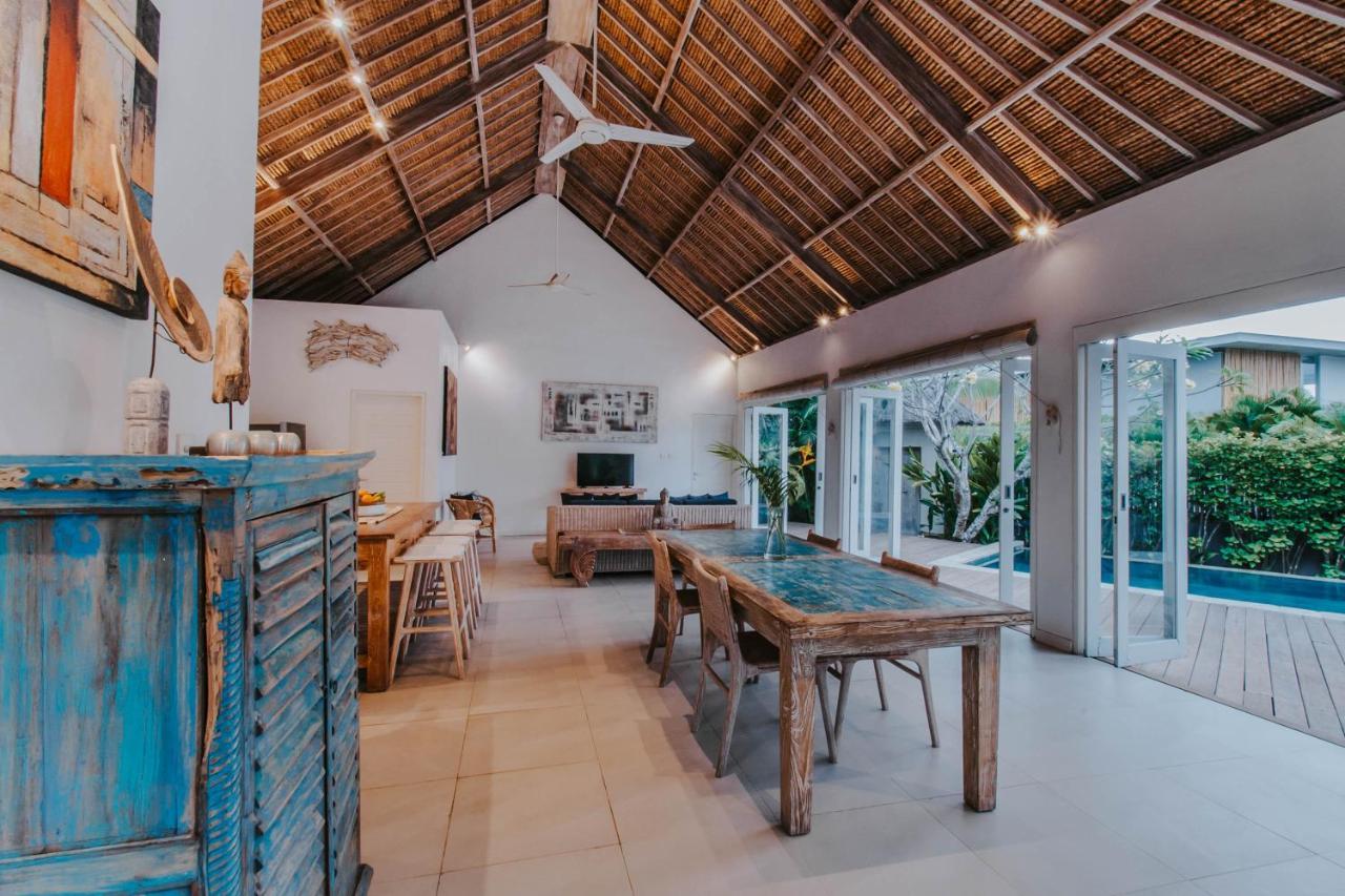 Escape Villa *