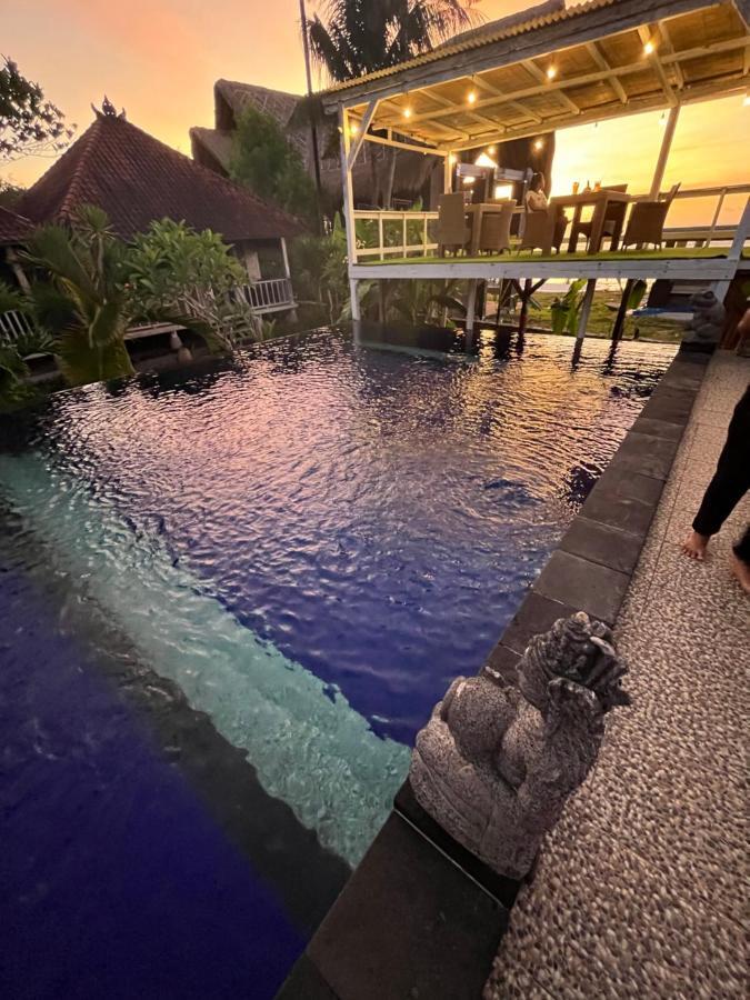 The Ocean Sunset Villas Ceningan Holiday park