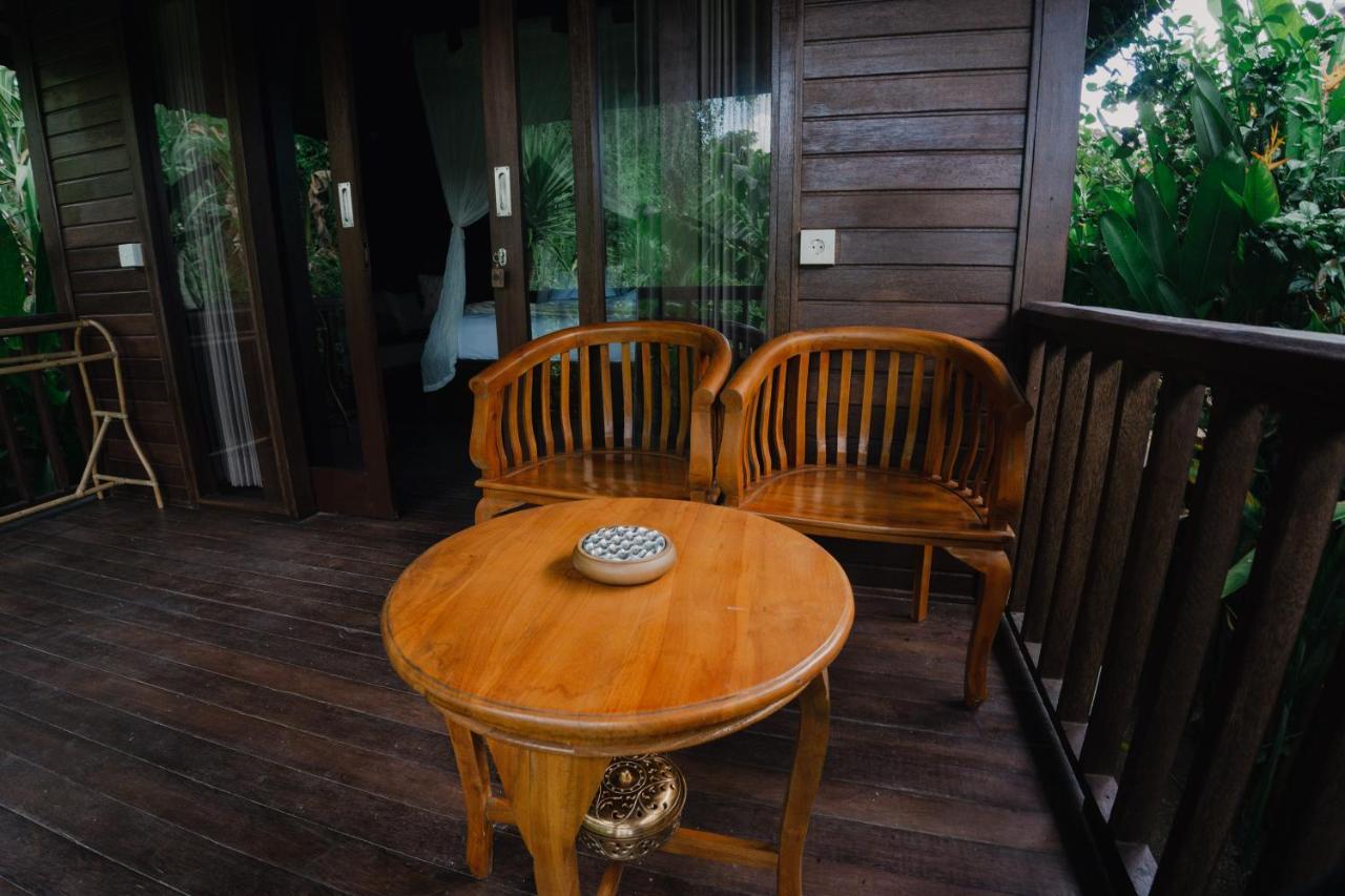 Sunset Star Huts Guest house