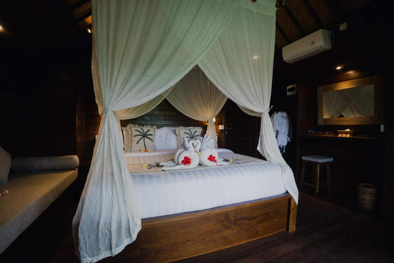 Sunset Star Huts Guest house