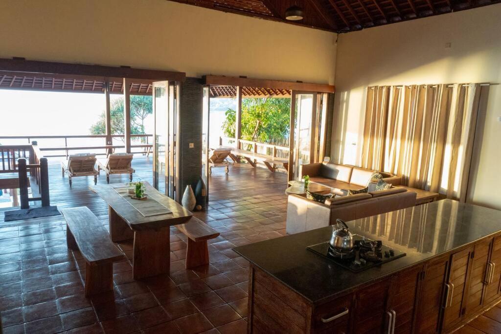 Cemara On Nusa Ceningan Serene Ocean Sunrise Sunset Views Villa