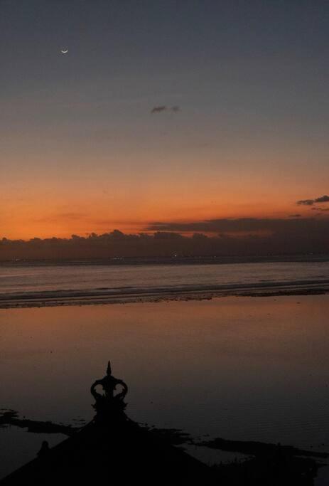 Cemara On Nusa Ceningan Serene Ocean Sunrise Sunset Views