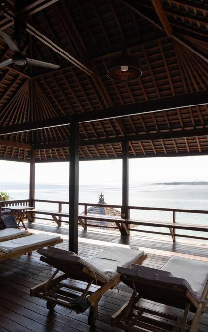 Cemara On Nusa Ceningan Serene Ocean Sunrise Sunset Views