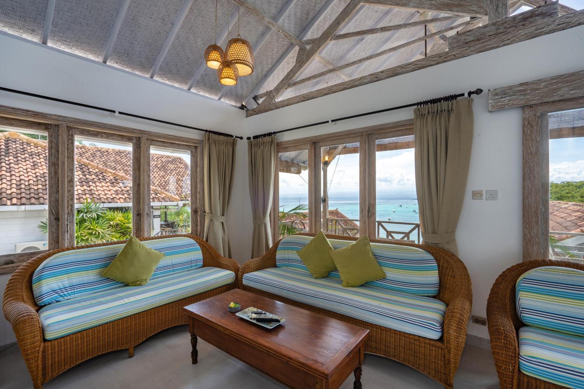 Villa Island