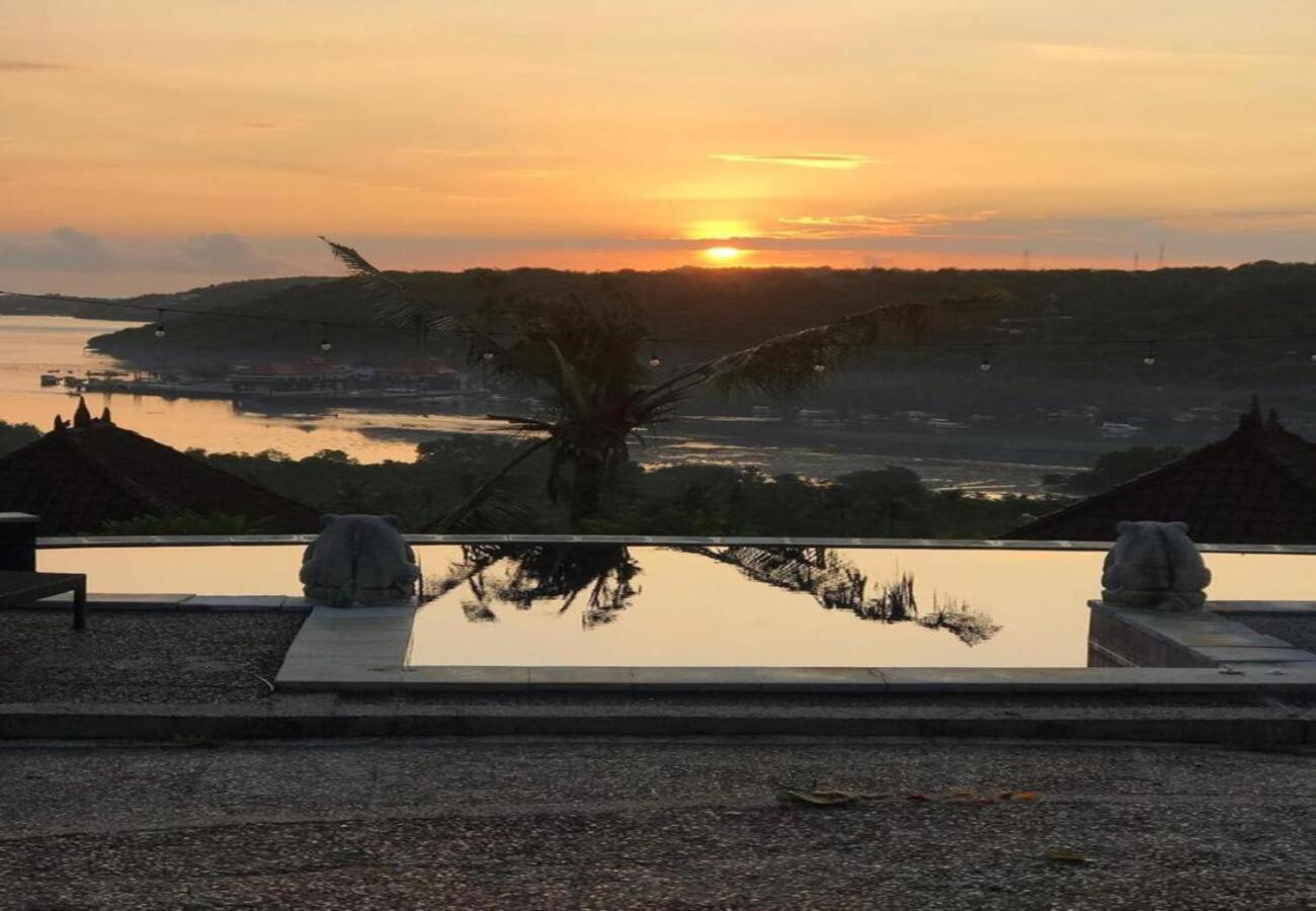 Sunrise Ocean Hut's Holiday park 3*