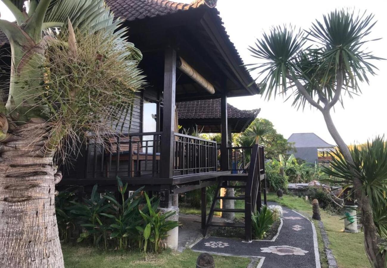 Sunrise Ocean Hut's 3*