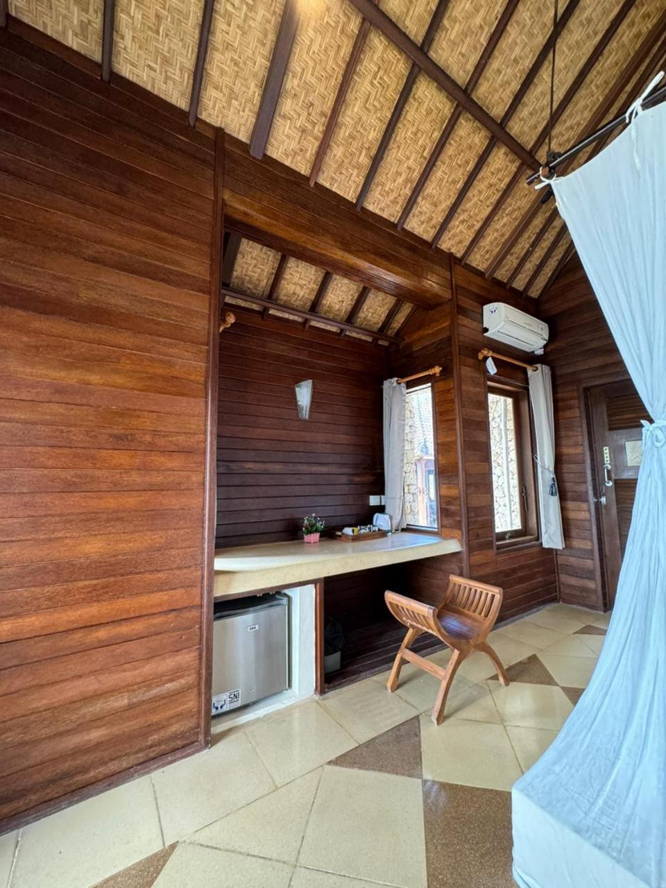 Rady Nusa Lembongan (Bali)