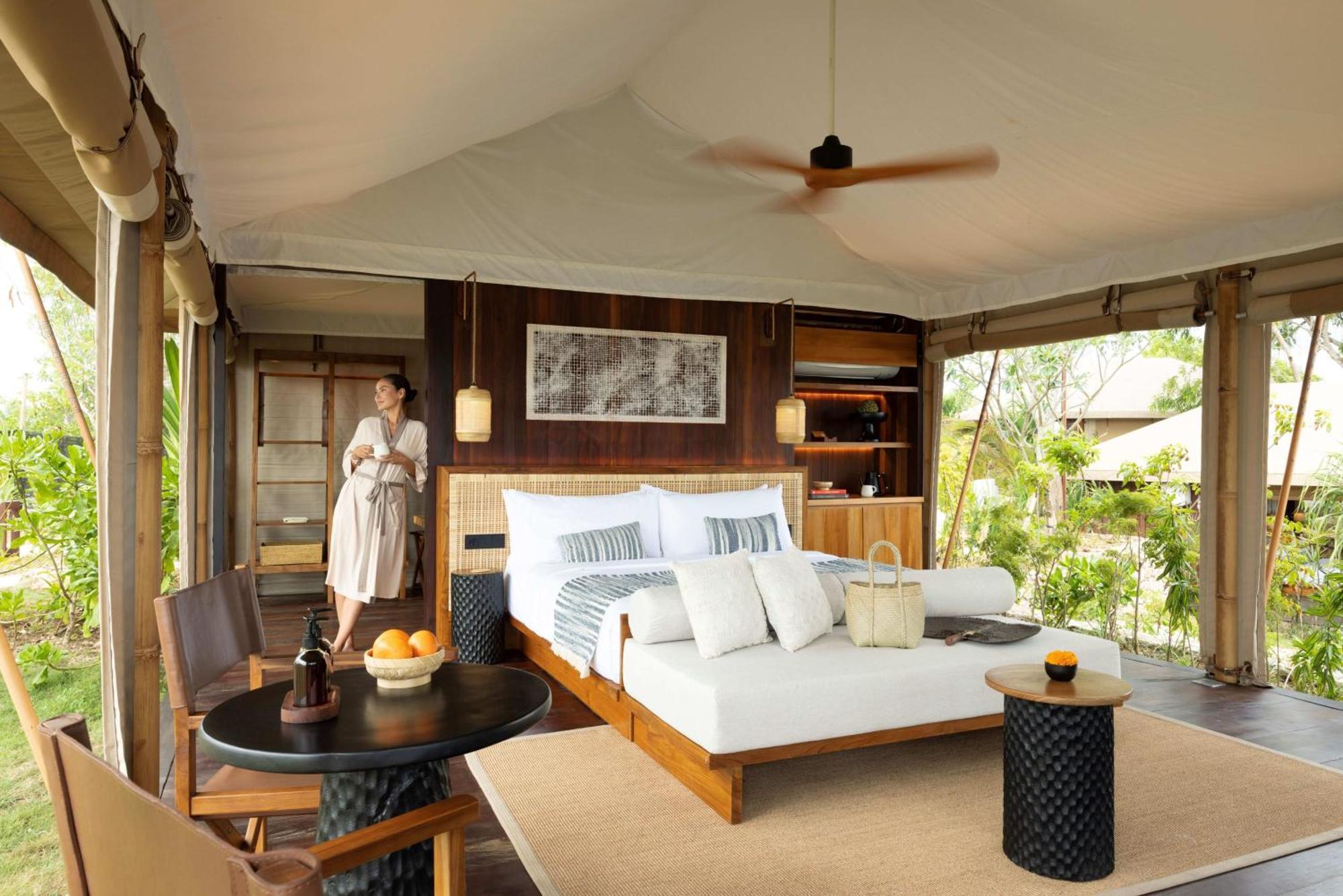 Arna And Ocean Lounge Luxury tent 5*