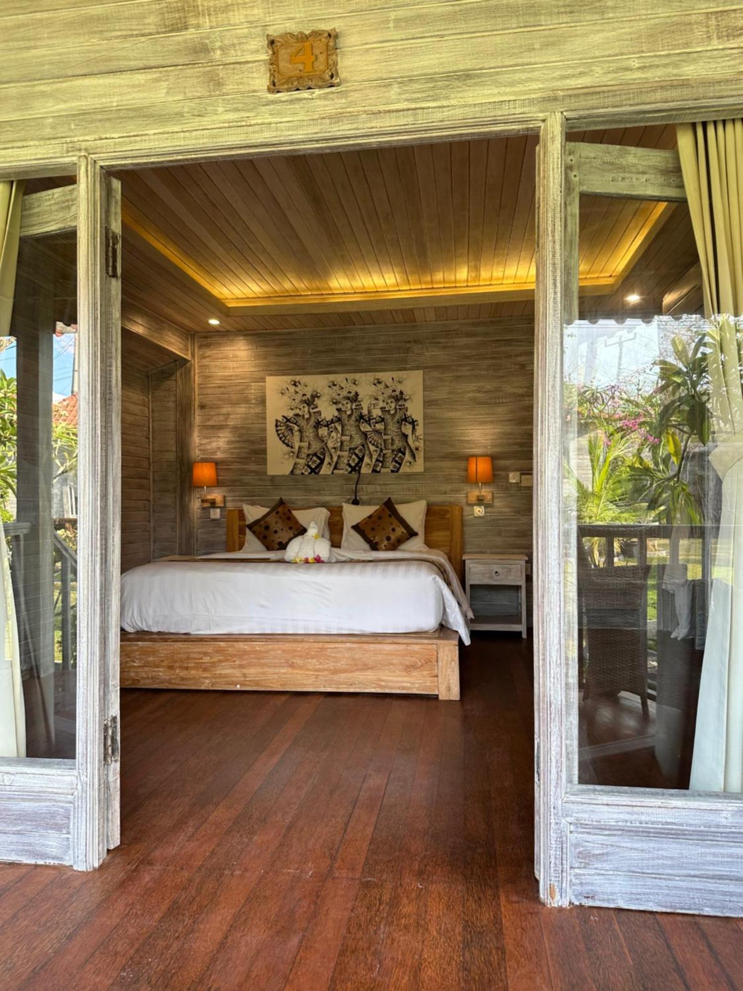 Holiday park The Niti Hut's 4*