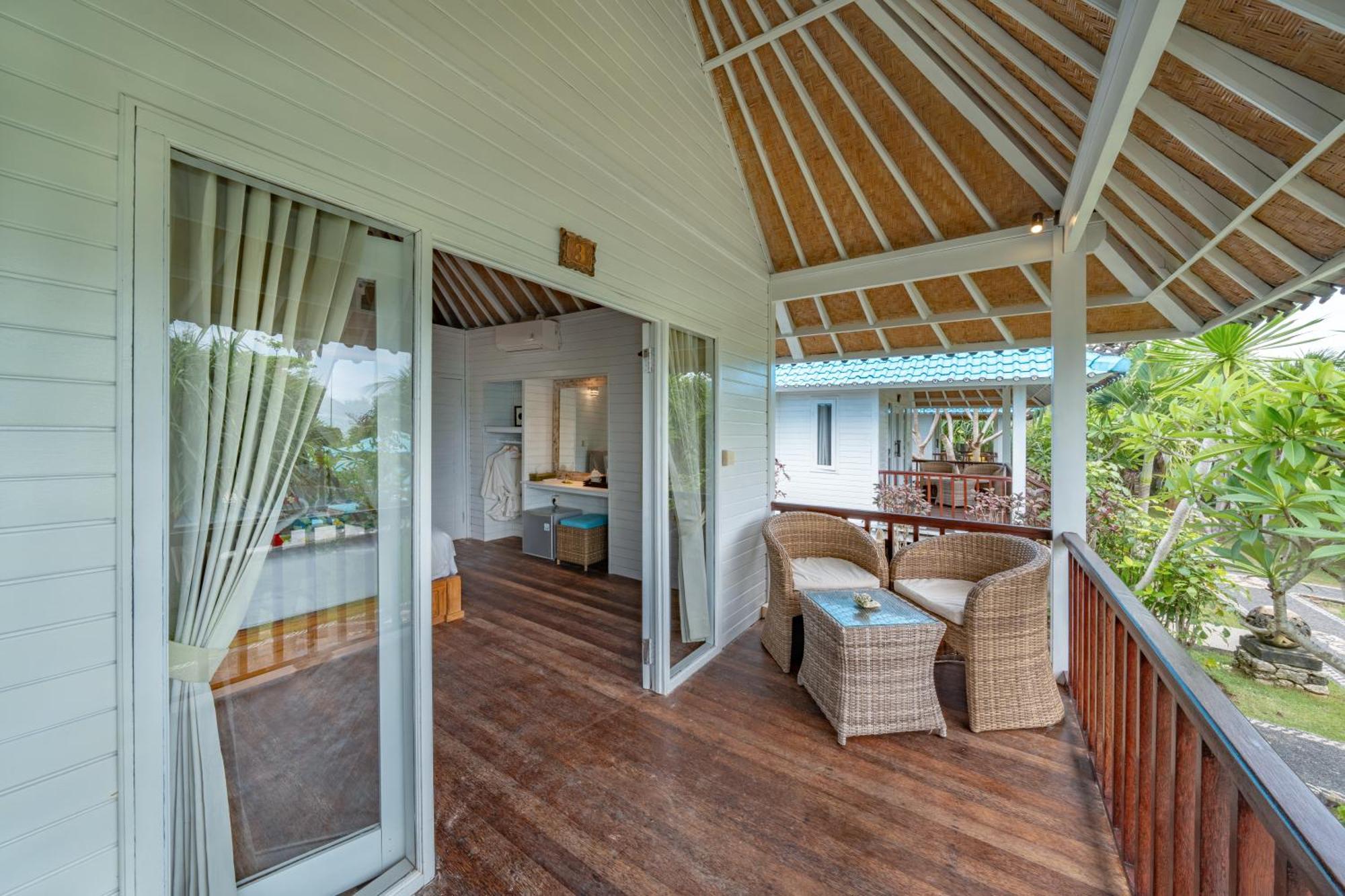 The Cubang Hut's Lembongan Nusa Lembongan (Bali)
