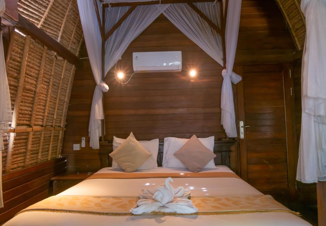 The Nichos And Holiday park 3*