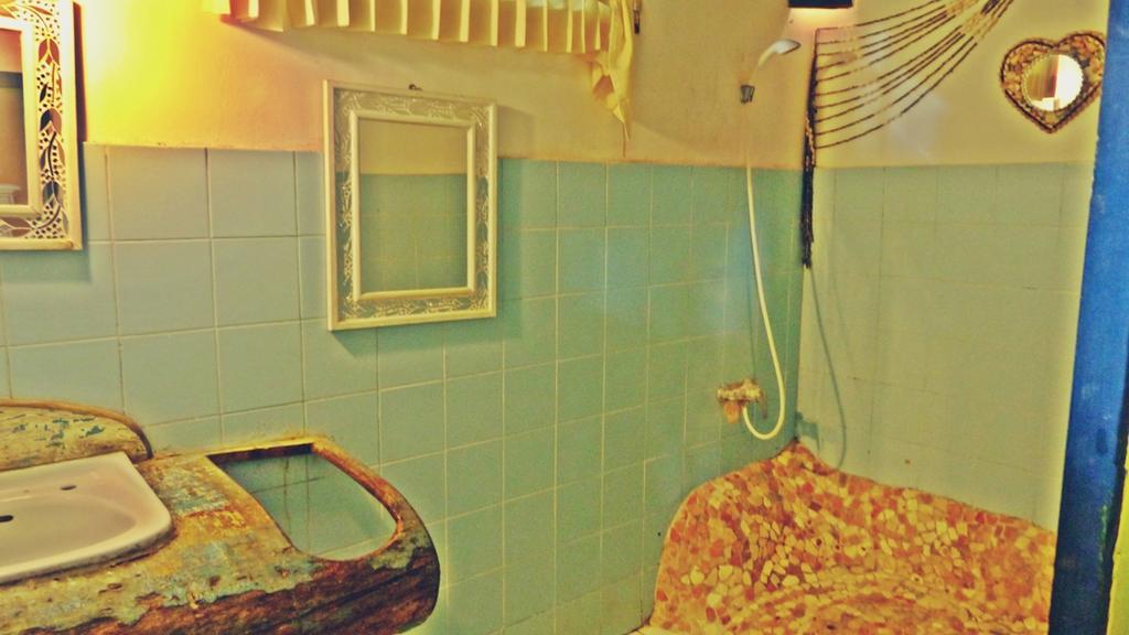 Guest house Bunga Bungalo 2*