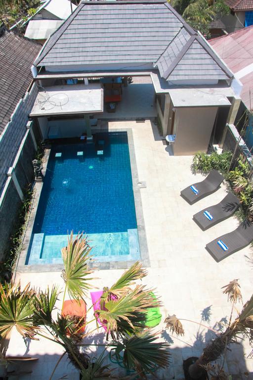 D'camel Hotel 2*