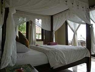 Ware Ware Surf Lembongan Nusa Lembongan (Bali)